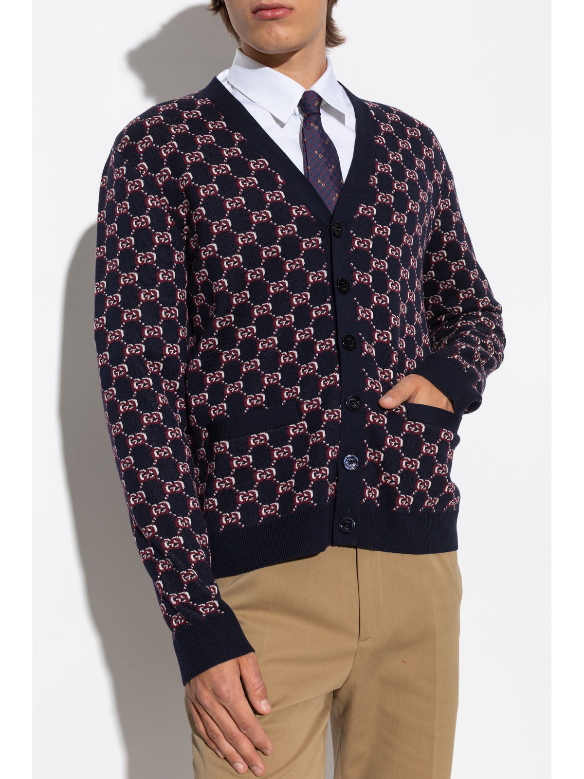 Gucci GG Logo花羊毛V領男款開襟衫 801705 XKEAP 4116